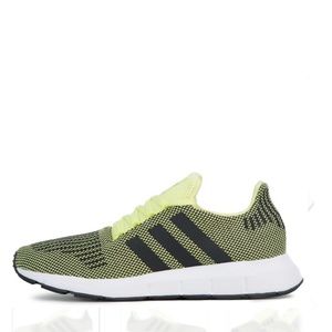 ADIDAS SWIFT RUN Size 11